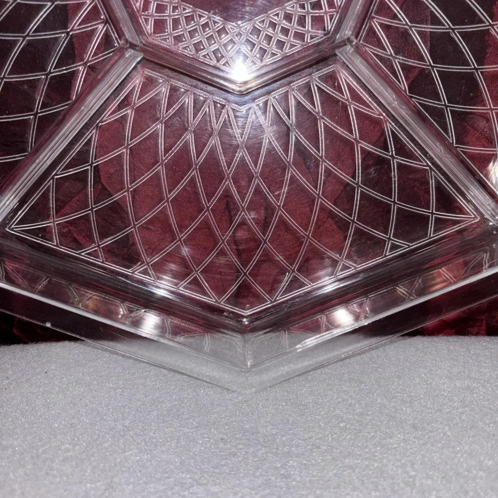 Vintage Octagon Plastic‎ Snack And Nut Container With Divided Insert Black & Red